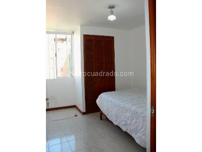 Apartamento de 2 alcobas en venta en Laureles, Medellín, 72 m² · foto 12 de 17