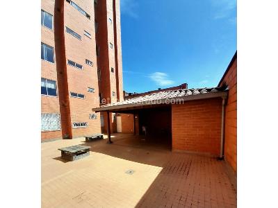 Apartamento de 2 alcobas en venta en Laureles, Medellín, 72 m² · foto 14 de 17