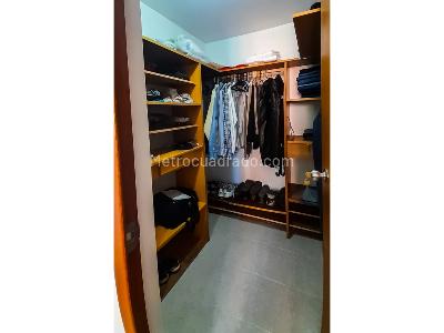 Apartamento de 2 alcobas en venta en Laureles, Medellín, 72 m² · foto 16 de 17