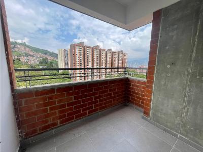 Apartamento en venta en Viviendas Del Sur, Itagüí · foto 2 de 15