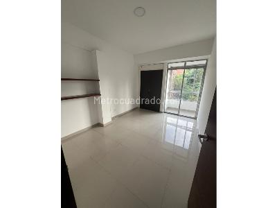 Apartamento en venta en Los Colores, Medellín · foto 18 de 20