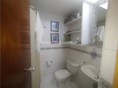 Casa de 5 alcobas en venta en Calasanz, Medellín, 300 m² · foto 14 de 20