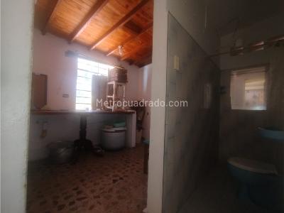 Casa de 5 alcobas en venta en Calasanz, Medellín, 300 m² · foto 16 de 20