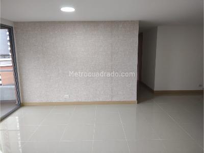 Apartamento de 3 alcobas en arriendo en El Poblado, Medellín, 114 m² · foto 3 de 14