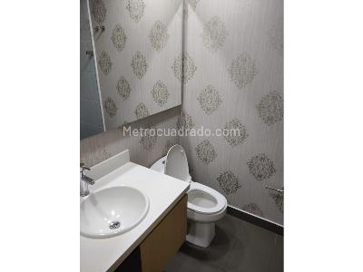 Apartamento de 3 alcobas en arriendo en El Poblado, Medellín, 114 m² · foto 12 de 14