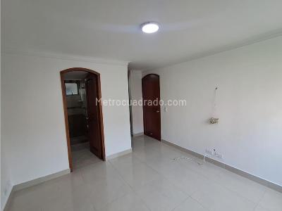 Apartamento de 3 alcobas en venta en La Castellana, Medellín, 100 m² · foto 5 de 20