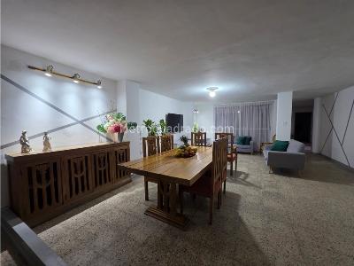 Casa de 5 alcobas en venta en Laureles, Medellín, 250 m² · foto 4 de 20