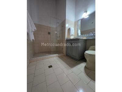 Casa de 5 alcobas en venta en Laureles, Medellín, 250 m² · foto 19 de 20