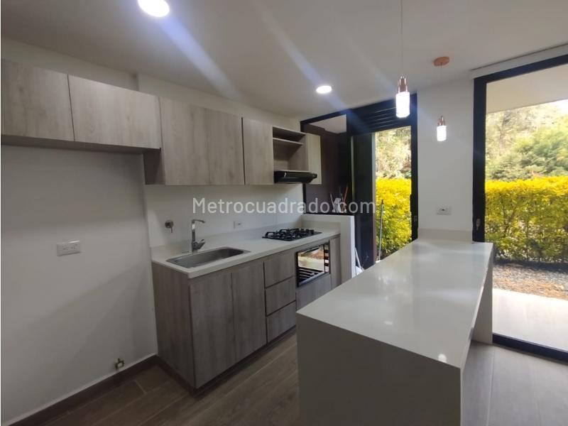 2BR Apartment in Macedonia (92 m²)