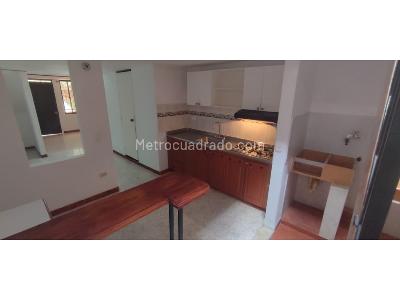 Casa de 3 alcobas en venta en Niquia, Bello, 120 m² · foto 3 de 20