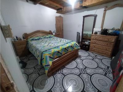Casa de 2 alcobas en venta en San Javier, Medellín, 65 m² · foto 4 de 13