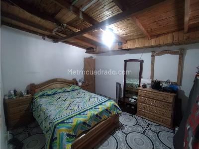 Casa de 2 alcobas en venta en San Javier, Medellín, 65 m² · foto 8 de 13
