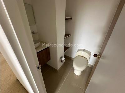Apartamento de 3 alcobas en venta en Laureles, Medellín, 120 m² · foto 5 de 15