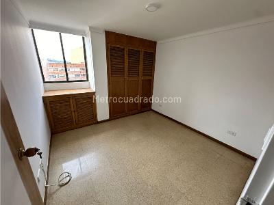 Apartamento de 3 alcobas en venta en Laureles, Medellín, 120 m² · foto 6 de 15