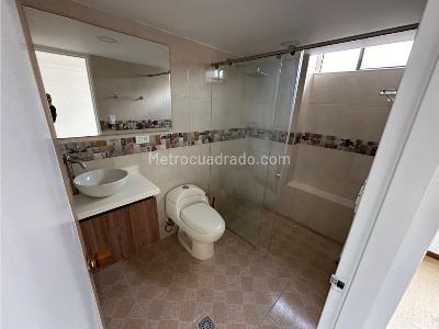 Apartamento de 3 alcobas en venta en Laureles, Medellín, 120 m² · foto 7 de 15