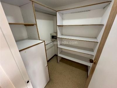 Apartamento de 3 alcobas en venta en Laureles, Medellín, 120 m² · foto 9 de 15