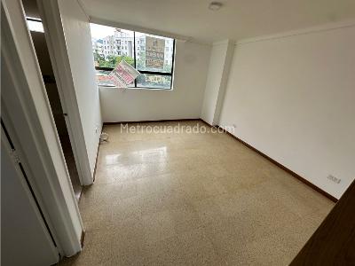 Apartamento de 3 alcobas en venta en Laureles, Medellín, 120 m² · foto 10 de 15