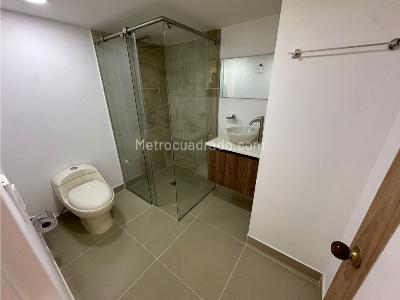 Apartamento de 3 alcobas en venta en Laureles, Medellín, 120 m² · foto 11 de 15