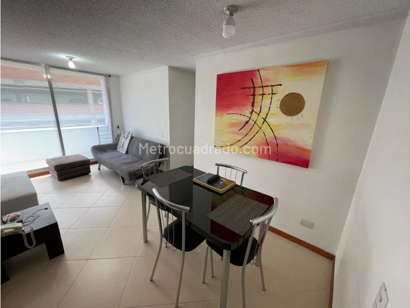 2BR Apartment for Rent in Loma del Indio with Balcony & Parking - 2