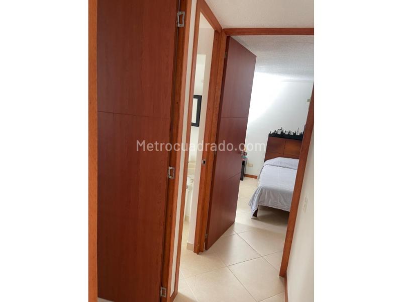 2BR Apartment for Rent in Loma del Indio with Balcony & Parking - 8