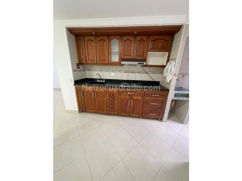 Apartamento Amplio de 3 Alcobas en Arriendo en Belén Miravalle