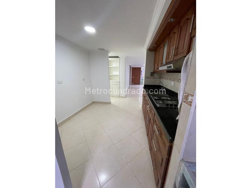 Apartamento Amplio de 3 Alcobas en Arriendo en Belén Miravalle - 3