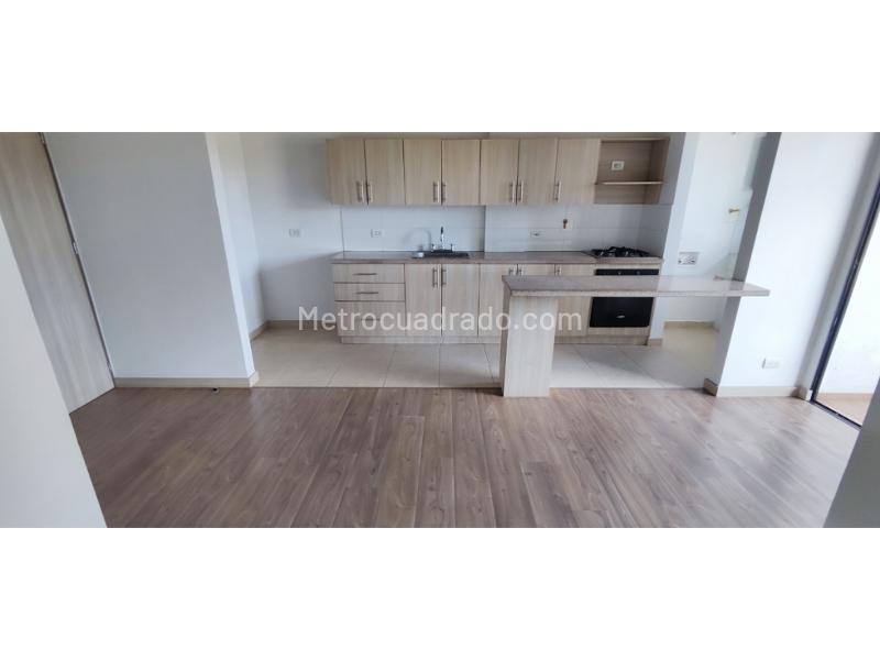 3BR Apartment in Porton Del Retiro (70 m²) - 2