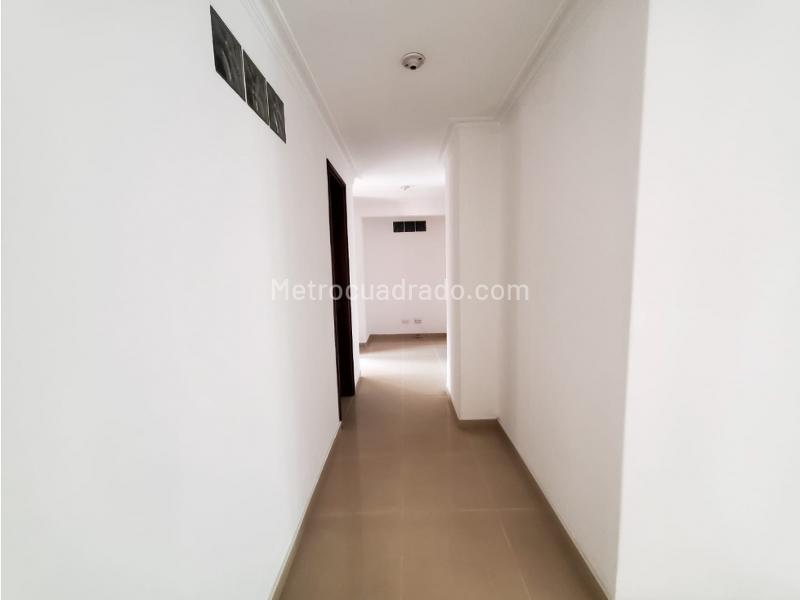 Spacious 3BR Apartment in El Nogal - 7