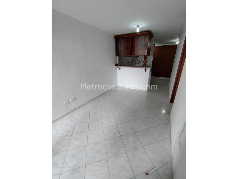 2BR Apartment for Rent in Centro (54m²) - 2