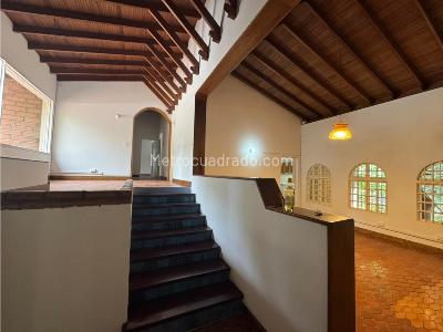 Casa en arriendo en El Poblado, Medellín · foto 6 de 16