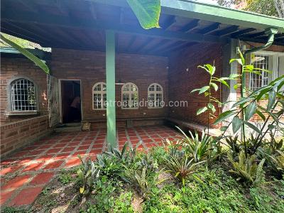 Casa en arriendo en El Poblado, Medellín · foto 15 de 16