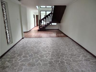 Casa de 5 alcobas en arriendo en Alameda, Medellín, 328 m² · foto 20 de 20