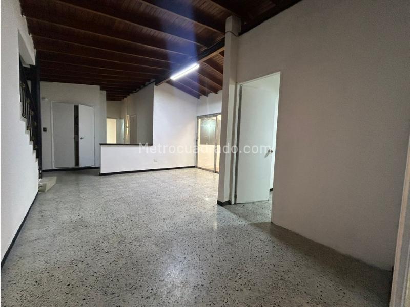 Casa de 5 Alcobas en Arriendo en Alameda - 8