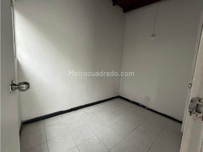 Casa de 5 Alcobas en Arriendo en Alameda - 9