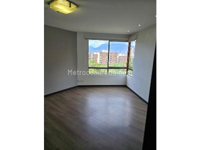 Apartamento de 3 alcobas en venta en Castropol, Medellín, 150 m² · foto 10 de 20