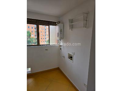 Apartamento de 3 alcobas en venta en Castropol, Medellín, 150 m² · foto 12 de 20