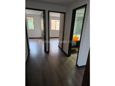 Apartamento de 3 alcobas en venta en Castropol, Medellín, 150 m² · foto 14 de 20