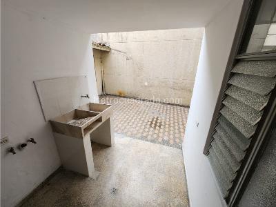 Casa de 5 alcobas en venta en La Floresta, Medellín, 147 m² · foto 5 de 20