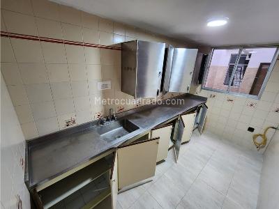 Casa de 5 alcobas en venta en La Floresta, Medellín, 147 m² · foto 7 de 20