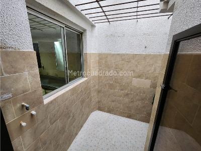 Casa de 5 alcobas en venta en La Floresta, Medellín, 147 m² · foto 12 de 20
