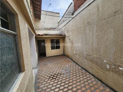 Casa de 5 alcobas en venta en La Floresta, Medellín, 147 m² · foto 19 de 20
