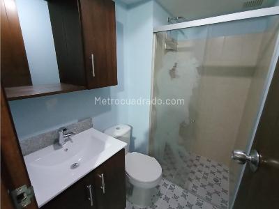 Apartamento de 3 alcobas en venta en Amazonia, Bello, 76 m² · foto 10 de 15