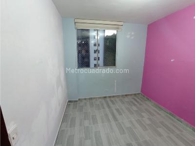 Apartamento de 3 alcobas en venta en Amazonia, Bello, 76 m² · foto 13 de 15