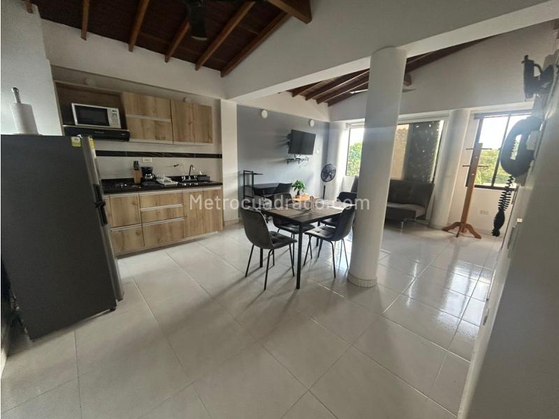 Cozy 2BR Apartment in Belen La Palma - 2