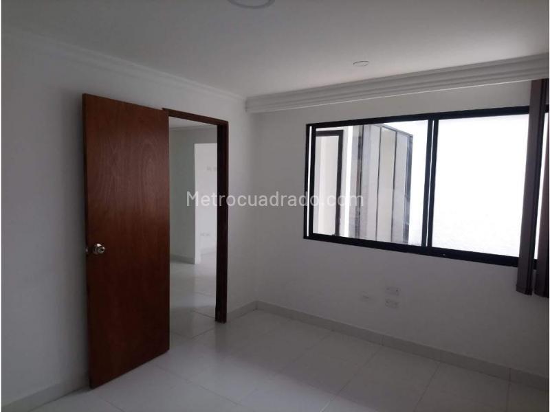 Spacious 3BR House with Service Room in Belen La Palma - 8