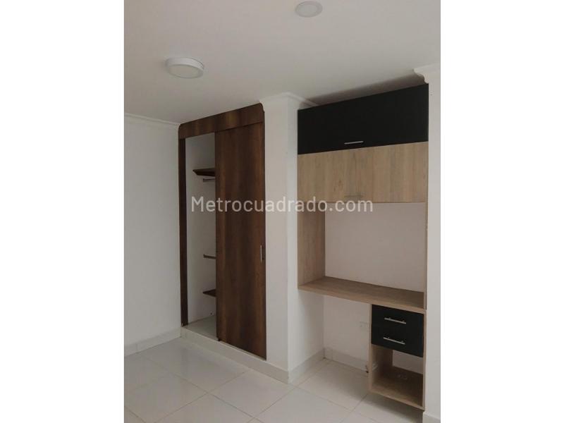 Spacious 3BR House with Service Room in Belen La Palma - 9