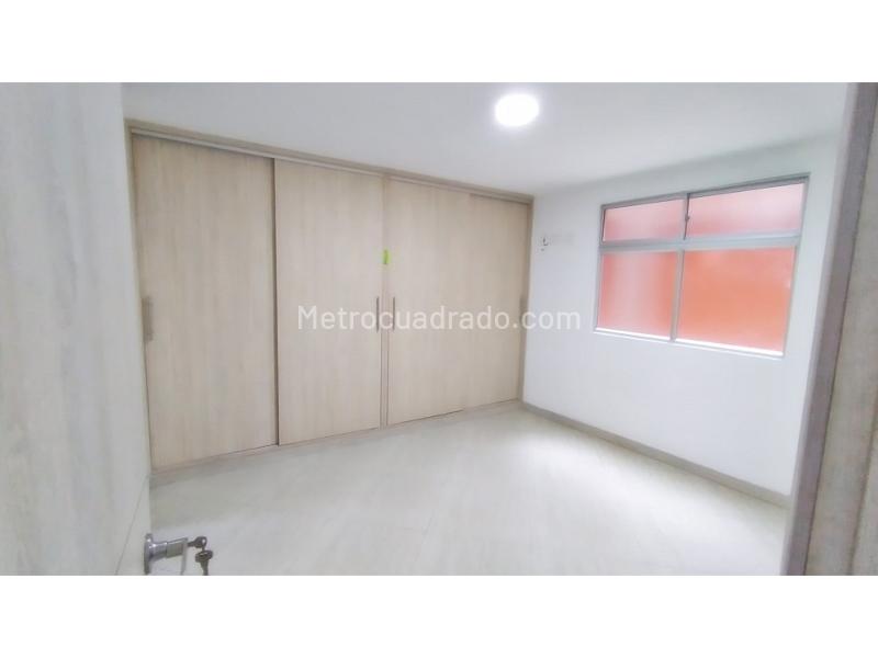 Modern 3BR Apartment in El Nogal - 4