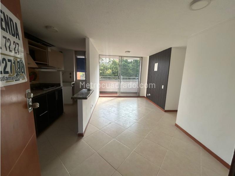 2BR Apartment with Amenities in Loma Del Indio - 2