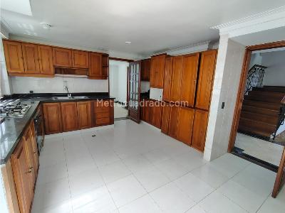 Casa de 4 alcobas en venta en El Poblado, Medellín, 300 m² · foto 14 de 20
