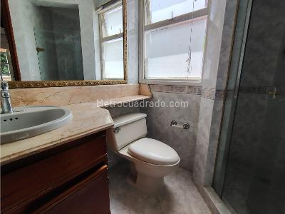 Casa de 4 alcobas en venta en El Poblado, Medellín, 300 m² · foto 18 de 20
